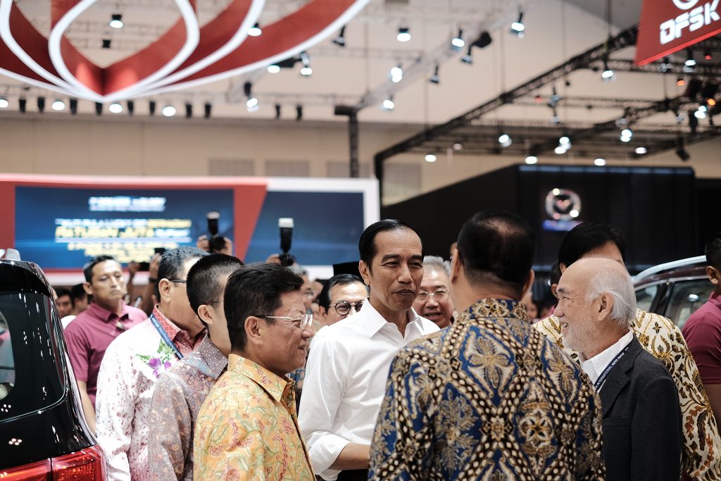 Presiden Jokowi di Pameran GIIAS